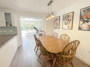 Red Barn Close- click for photo gallery